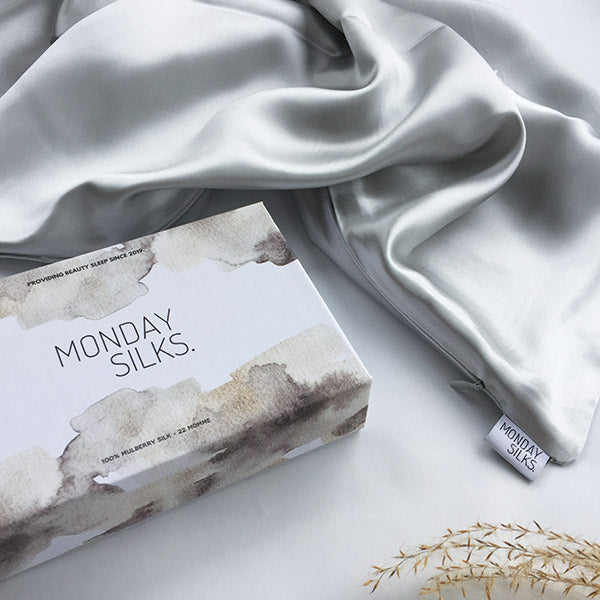 Silk Pillowcase Standard - Light Grey
